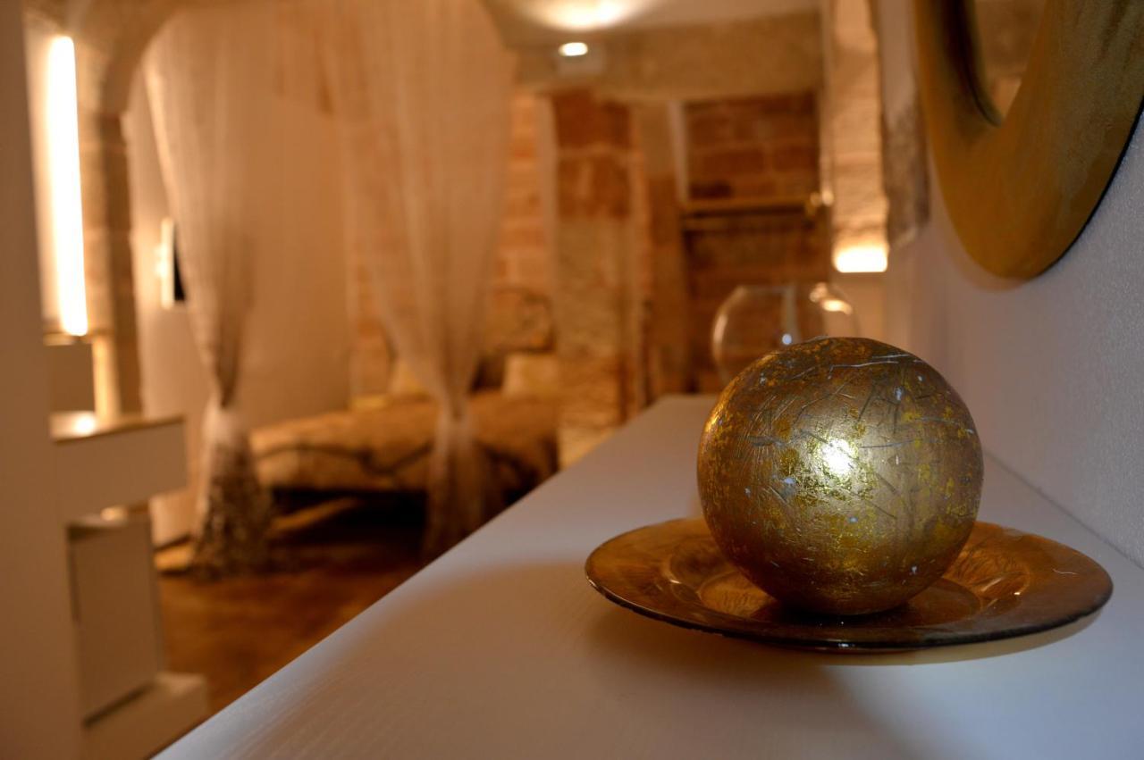 Gold White Exclusive House Hotel Полиняно а Маре Екстериор снимка