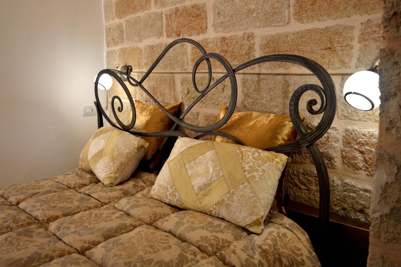 Gold White Exclusive House Hotel Полиняно а Маре Екстериор снимка