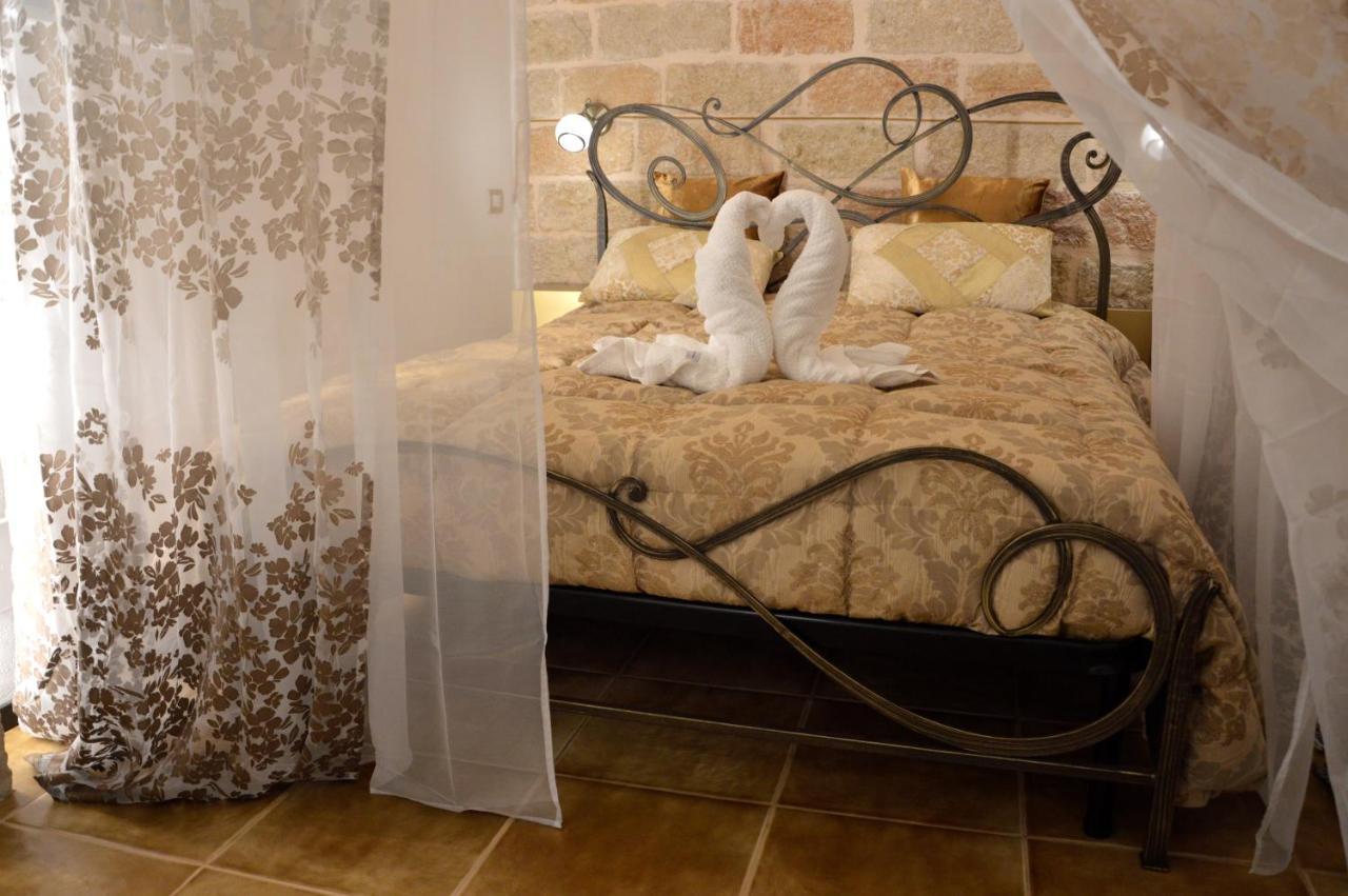 Gold White Exclusive House Hotel Полиняно а Маре Екстериор снимка