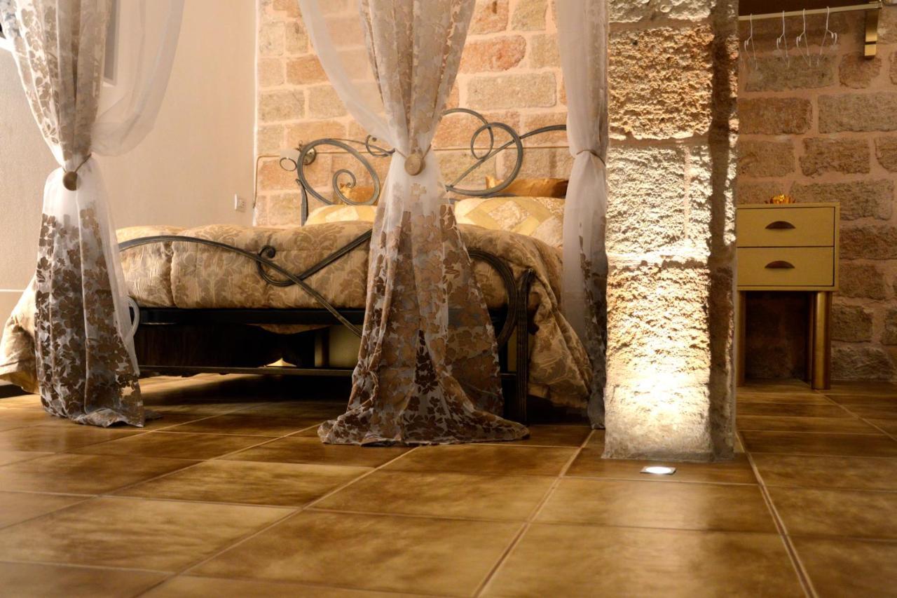 Gold White Exclusive House Hotel Полиняно а Маре Екстериор снимка
